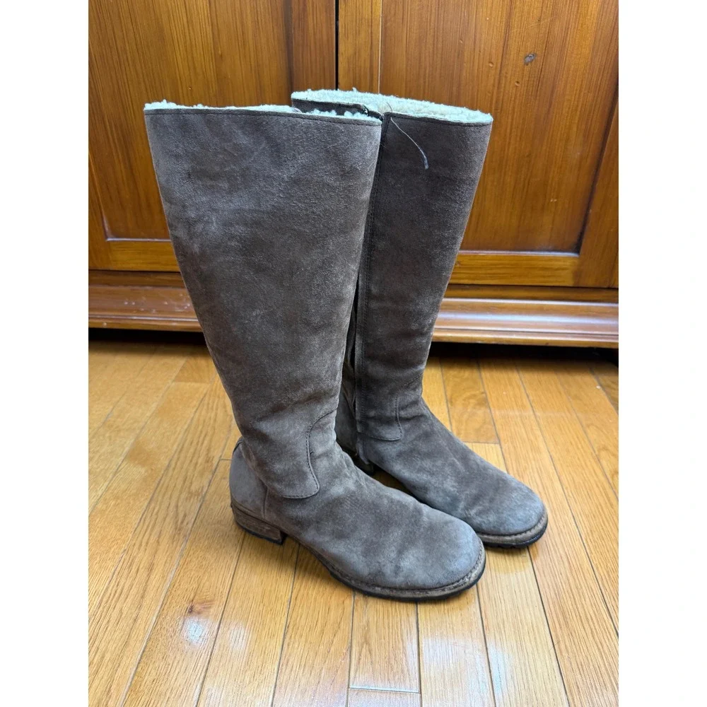 UGG Australia 5518 Taupe Suede Shearling Lined Tall‎ Zip Boots Womens 7.5